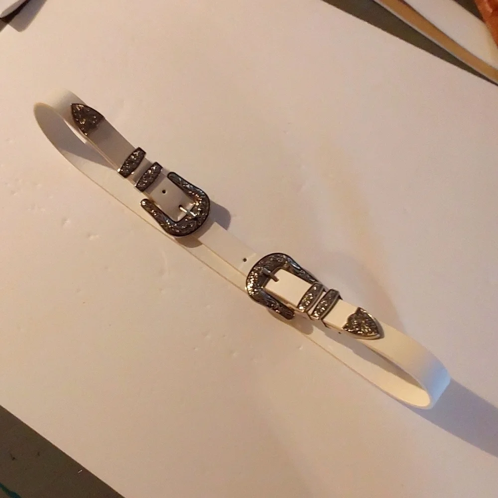 Women's Vintage look Double Silver Scroll Buckle White Belt Western Trendy M/L
